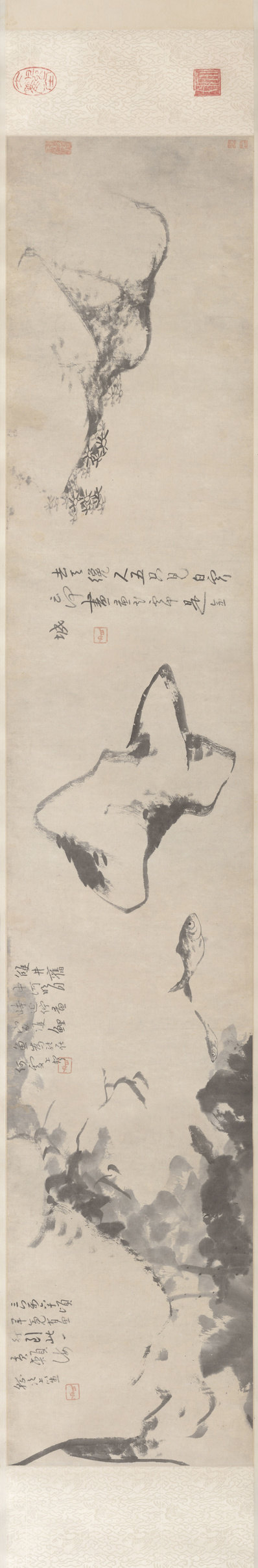 清代画.朱耷_鱼石图卷纸本_原_克利夫兰艺术馆_21473.3543